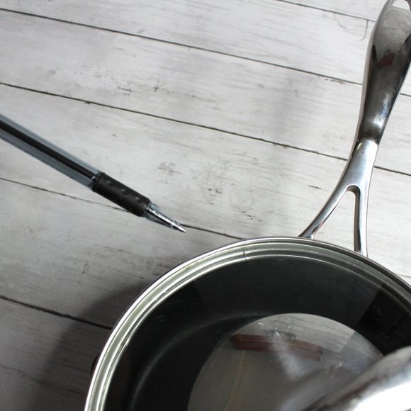 Tupperware Chef Series Non Stick 2.5 Qt Sauce Pan Stainless Steel Glass - Picture 5 of 7